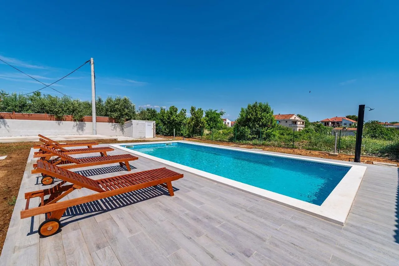 Apartments Ivan Nin 0*,  Croatia